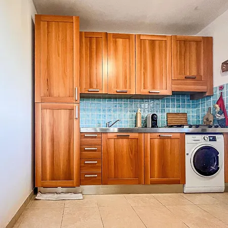 Lu Pultiddolu Sea View Ferienhaus *